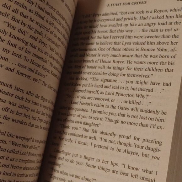 3/$13 Song of Ice and Fire 4: A Feast For Crows George R R Martin 2004 p… - Picture 7 of 7